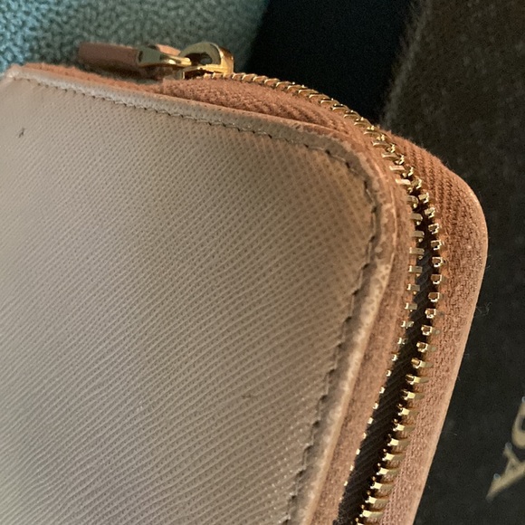 PRADA Large Saffiano Leather Wallet - Picture 7 of 9